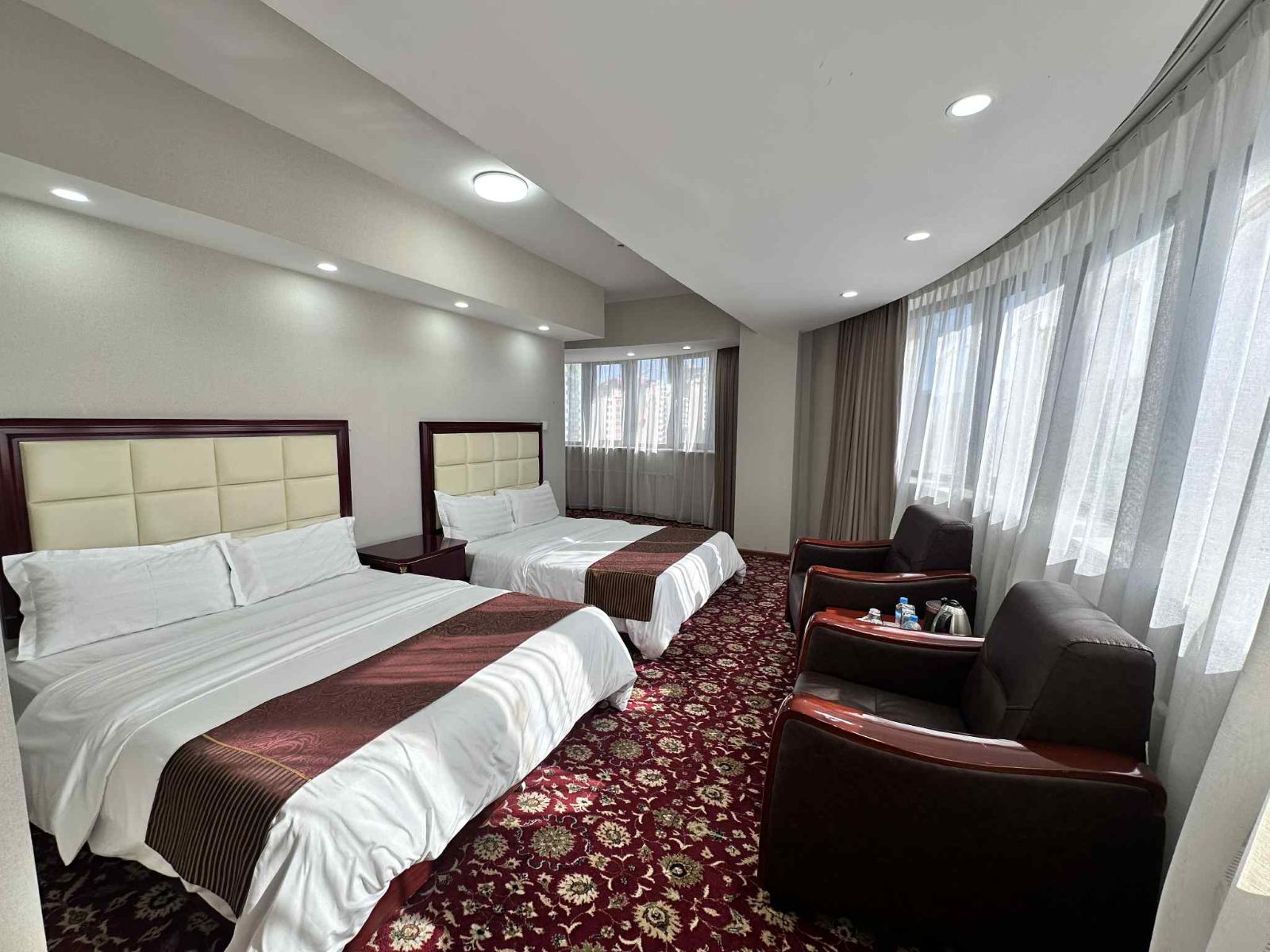 Superior Double Room - Image 4