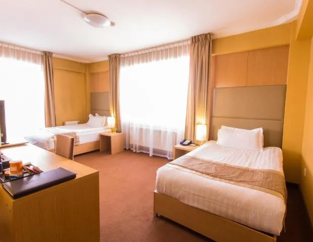Standard Twin Room - Image 1
