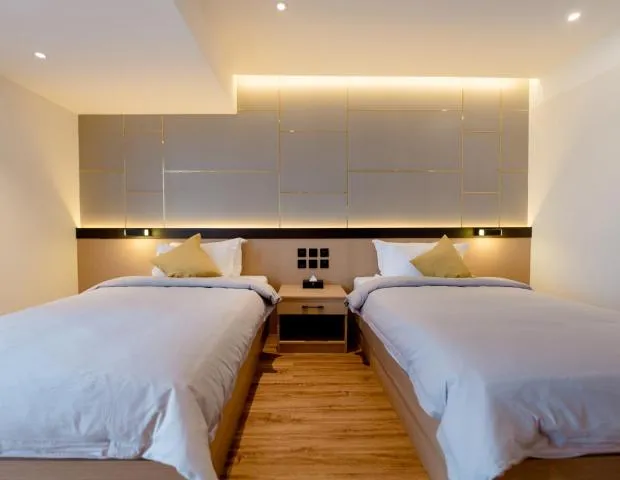 Deluxe Twin room - Image 5