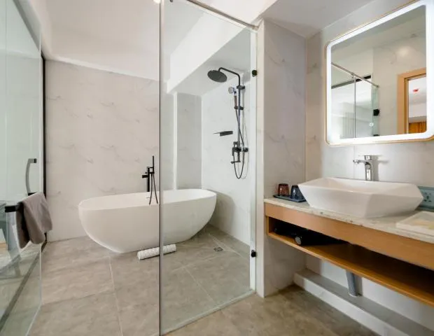 Executive  Suite - Image 3