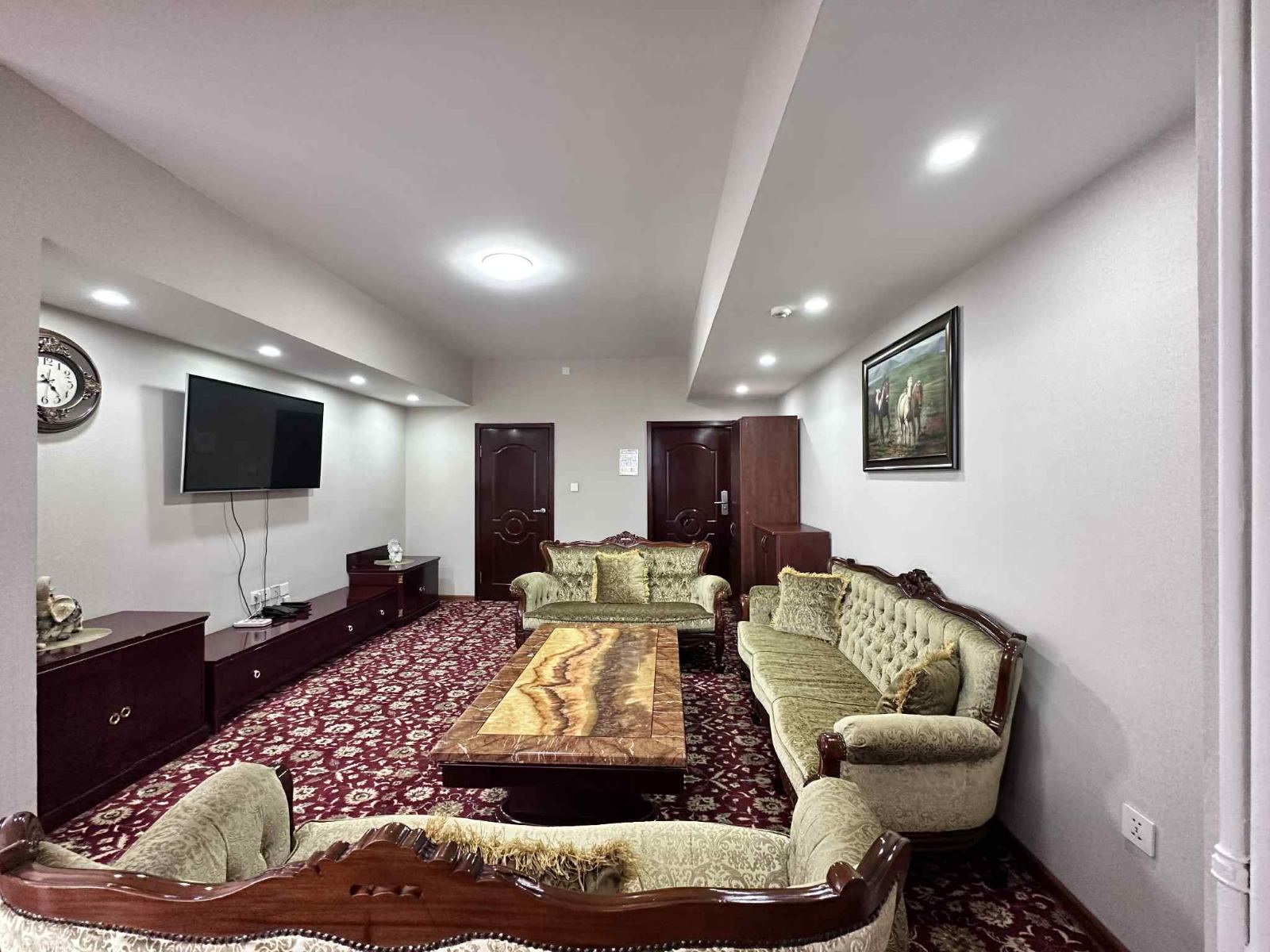 Superior Double Room - Image 5