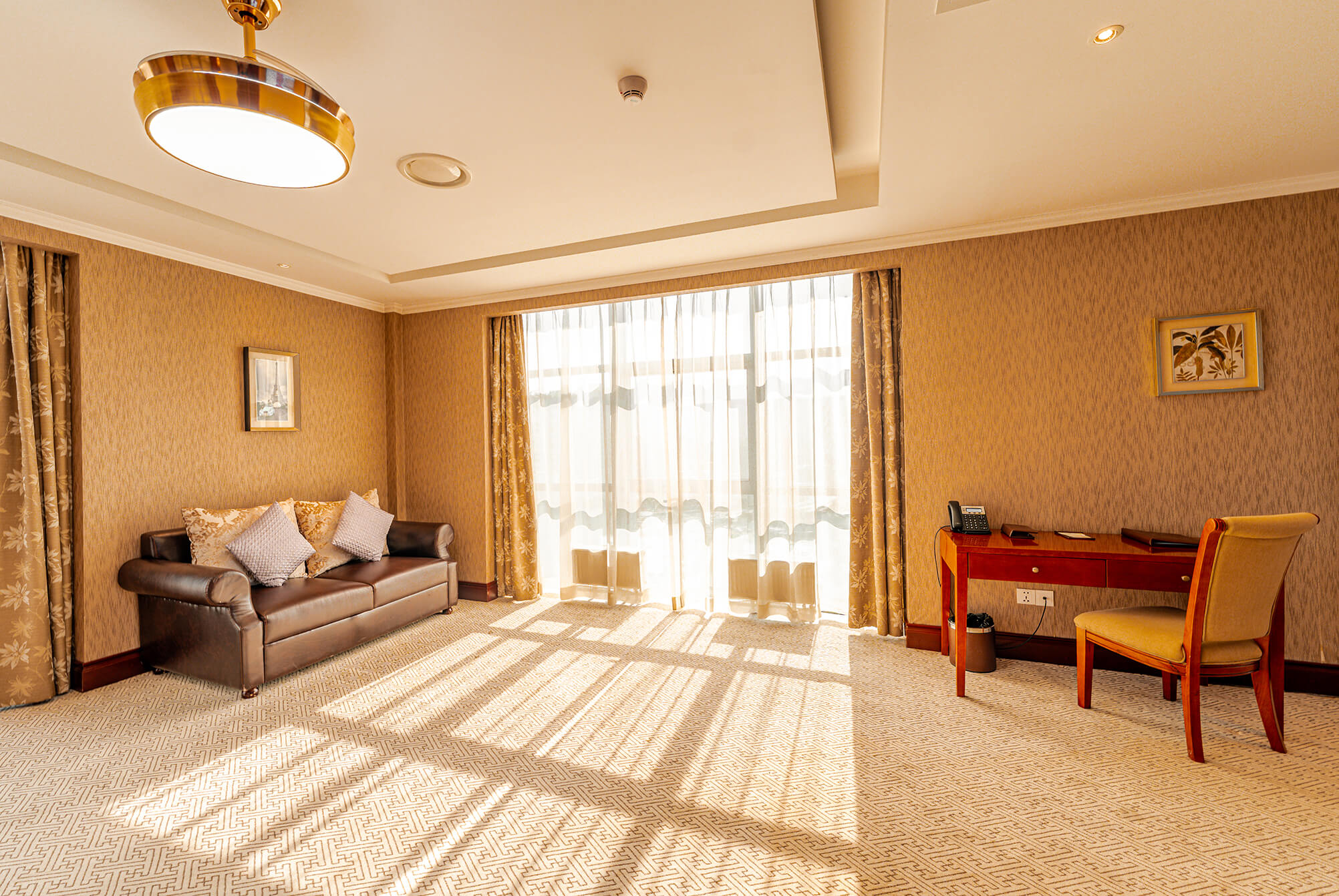 Presindential Suite - Image 2