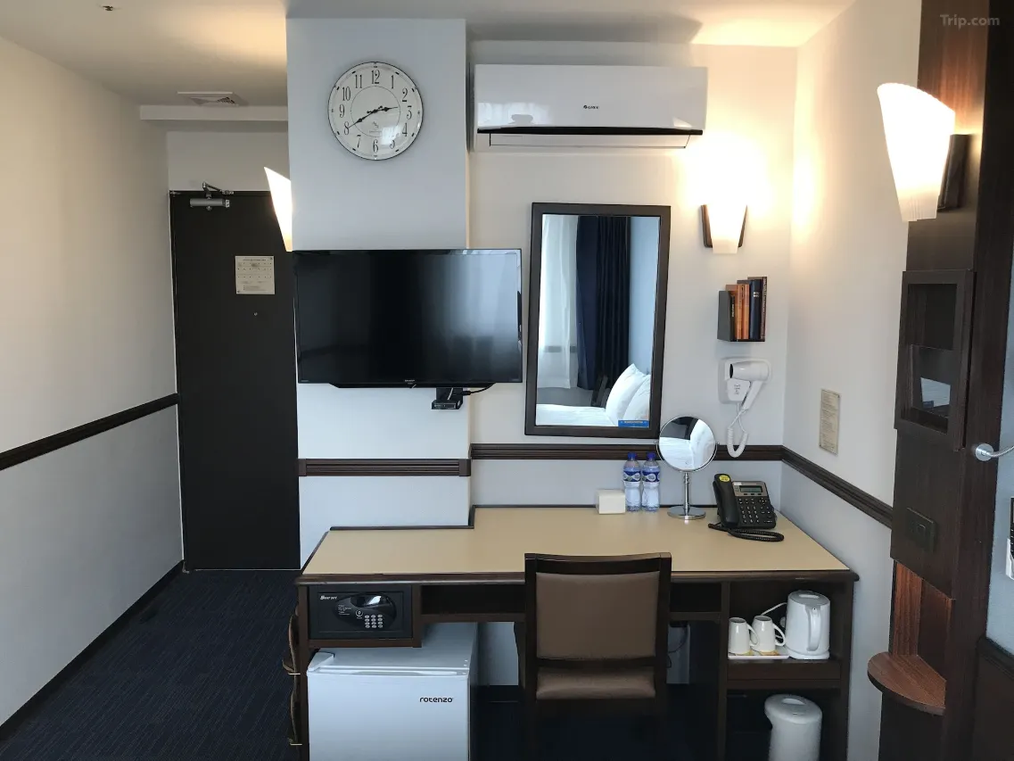 Standard Twin Room  - Image 3