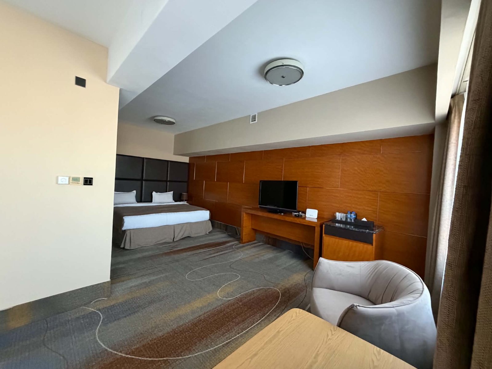 Deluxe C Room - Image 2