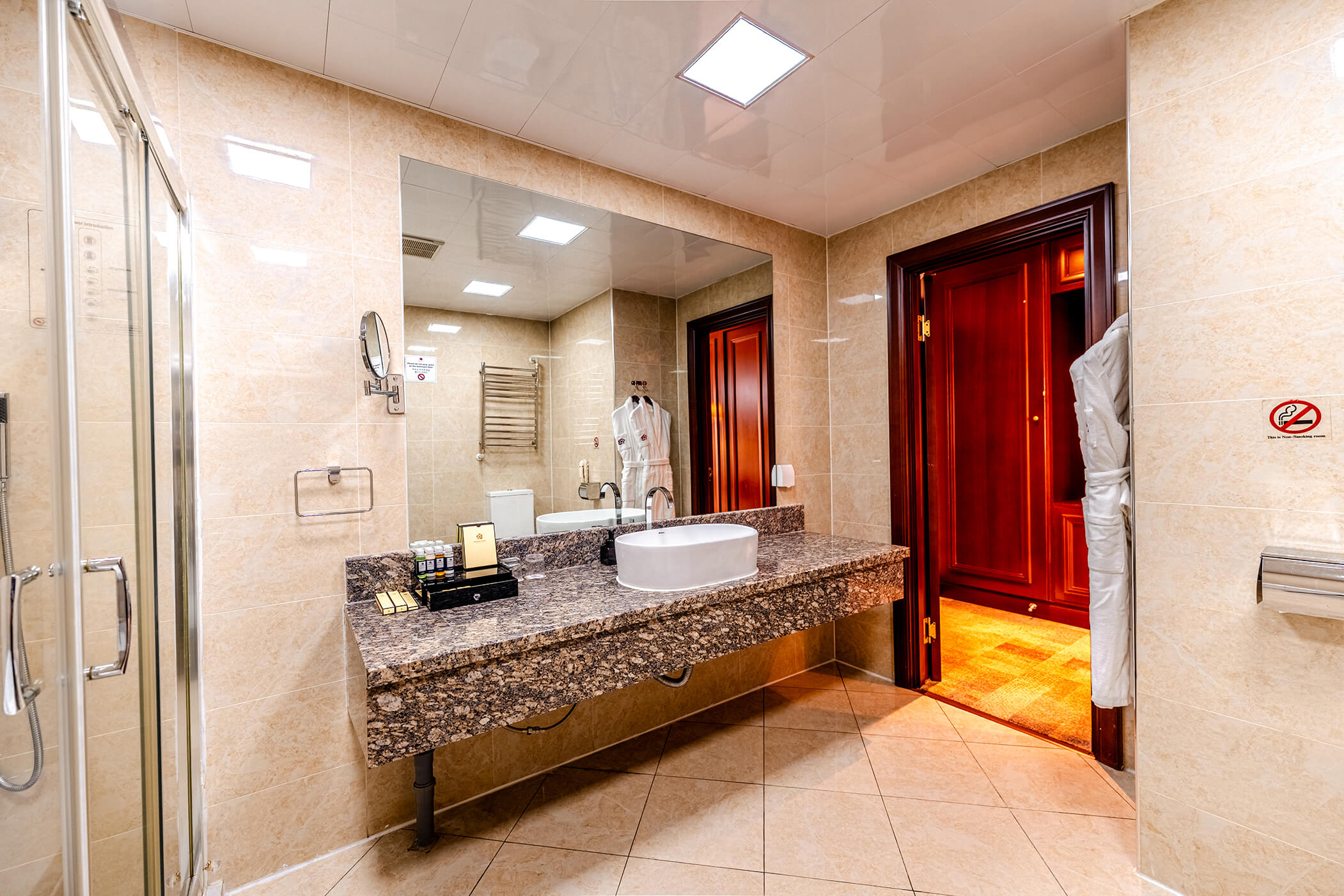 Presindential Suite - Image 3