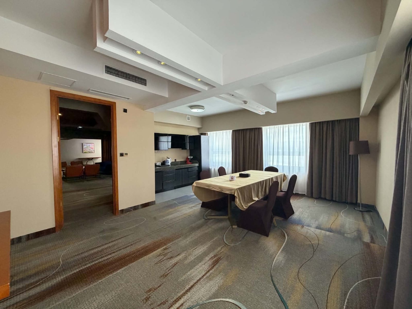 Deluxe B room - Image 7