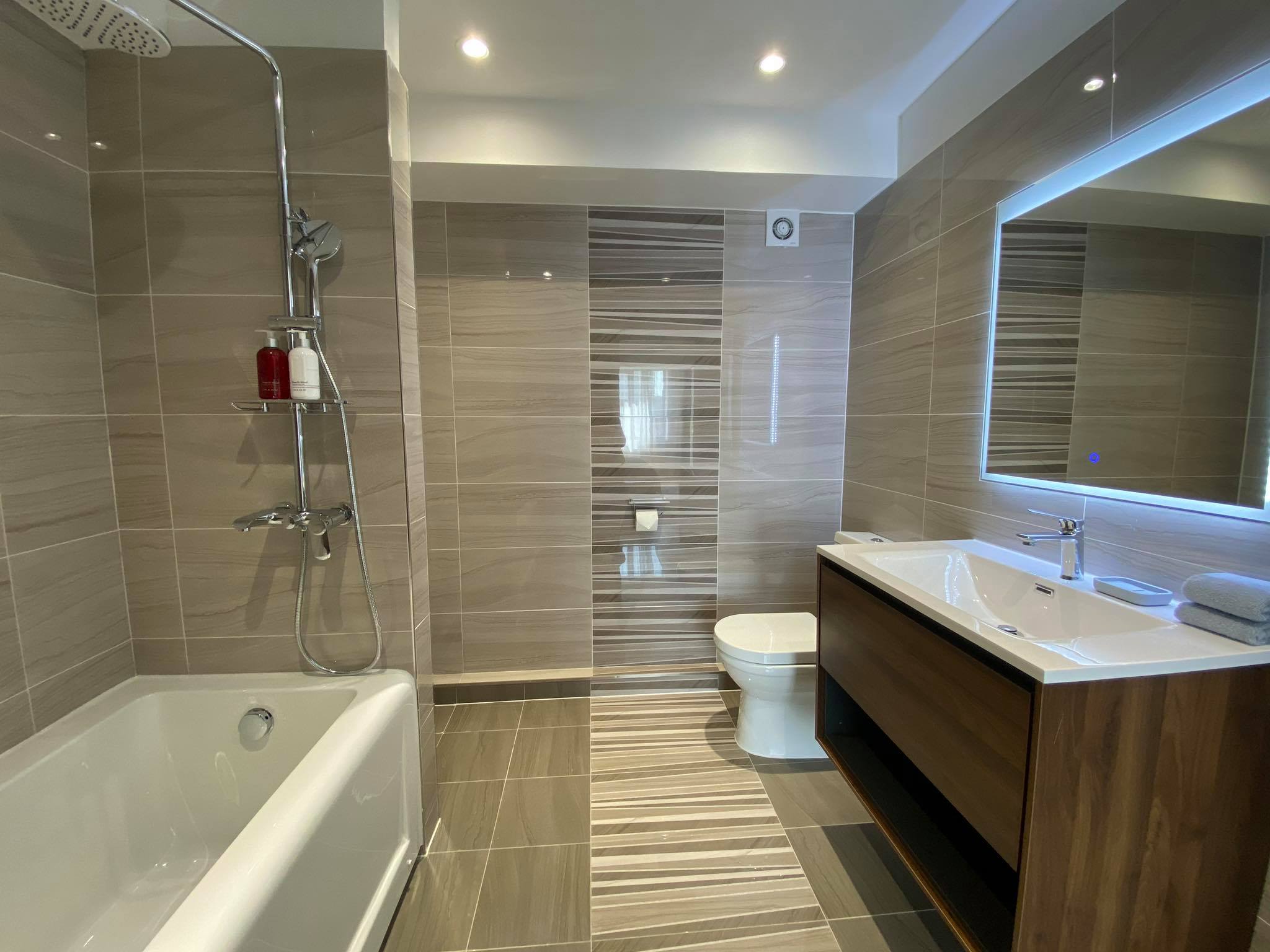 One Bedroom - Image 2