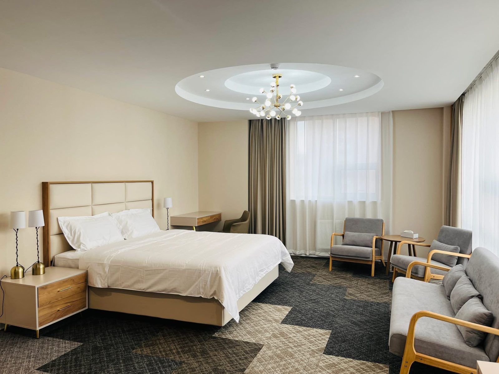 Khulan Hotel - Image 1