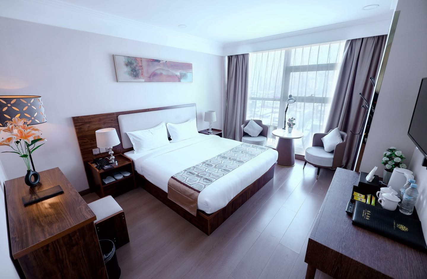Oriental Hotel - Image 5