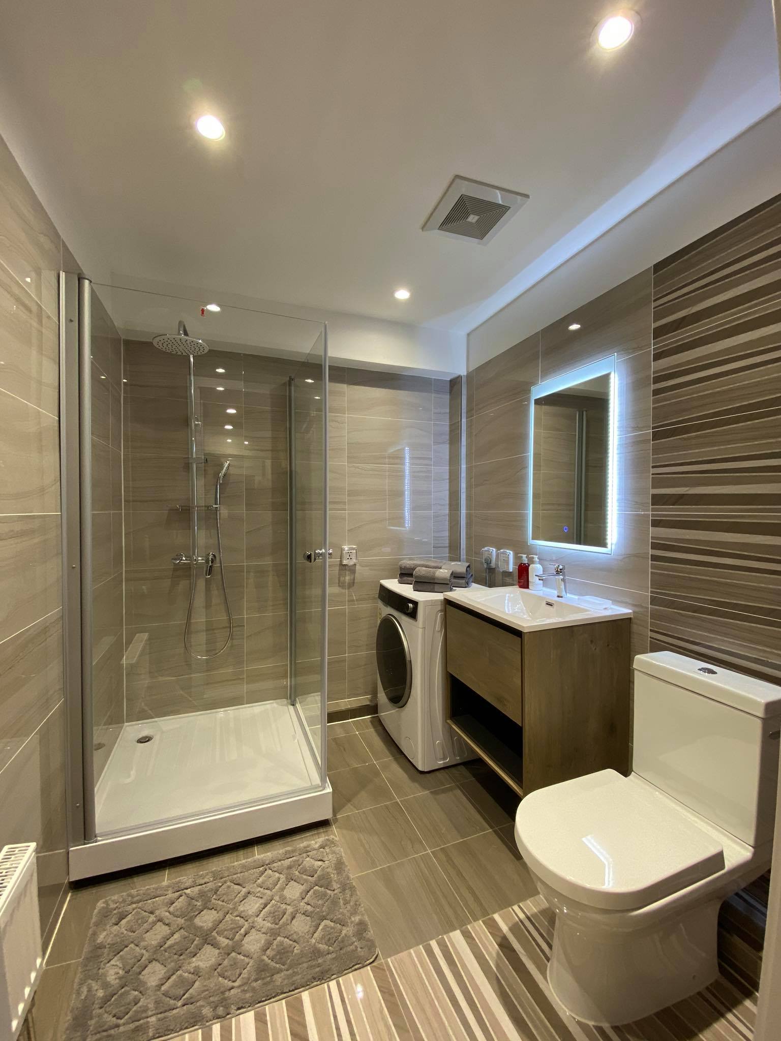 One Bedroom - Image 5