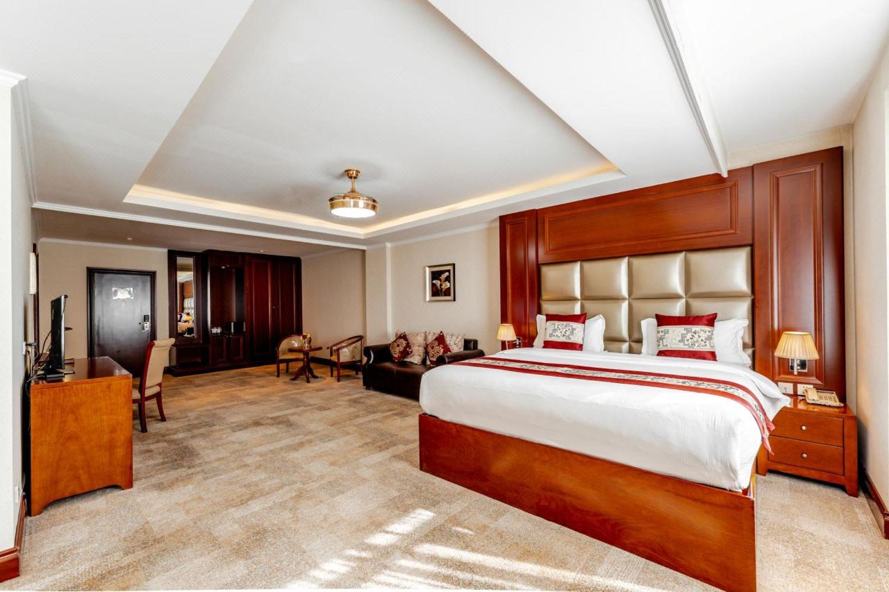 Premium Hotel - Image 15