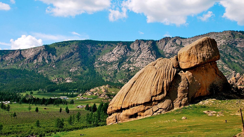 Chinggis Khaan Statue Complex & Terelj National Park Day Tour